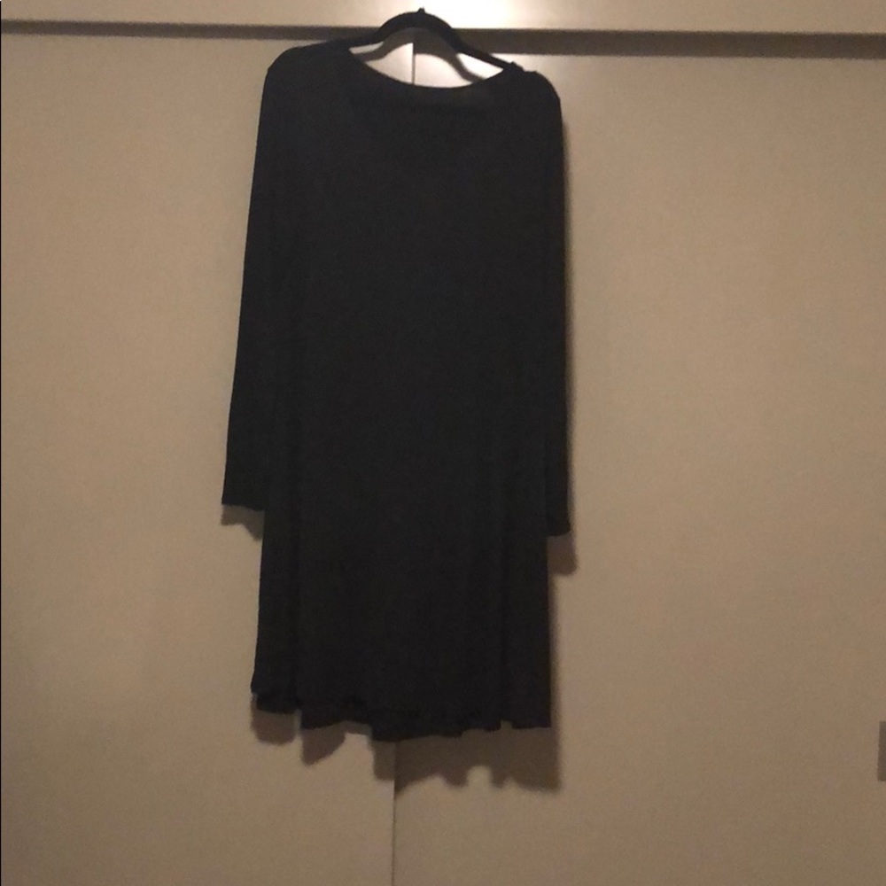 Black long sleeve cotton dress